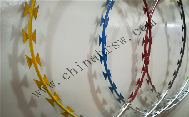 刺丝滚笼