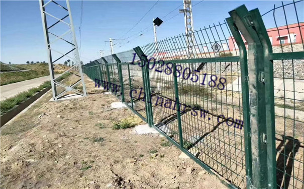 铁路防护网