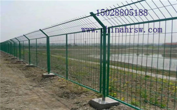 铁路防护网