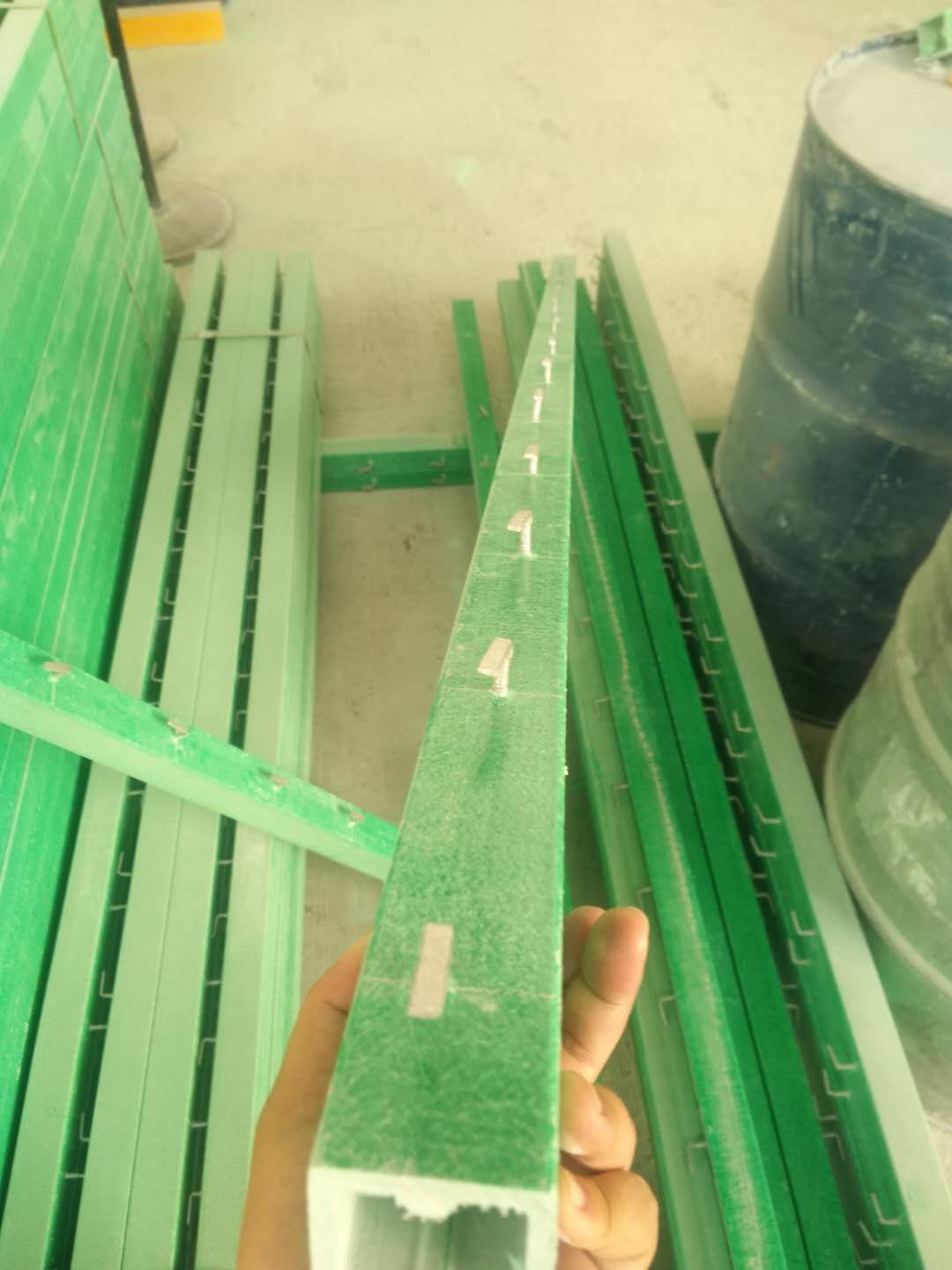 玻璃钢立柱